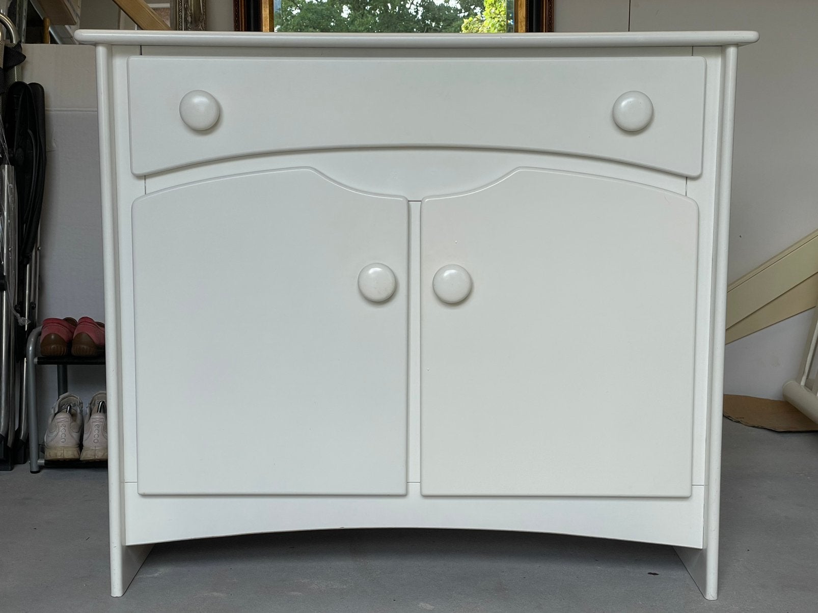 Fraaie commode met ophangrek erboven, Ophalen, Zo goed als nieuw, Jongetje of Meisje