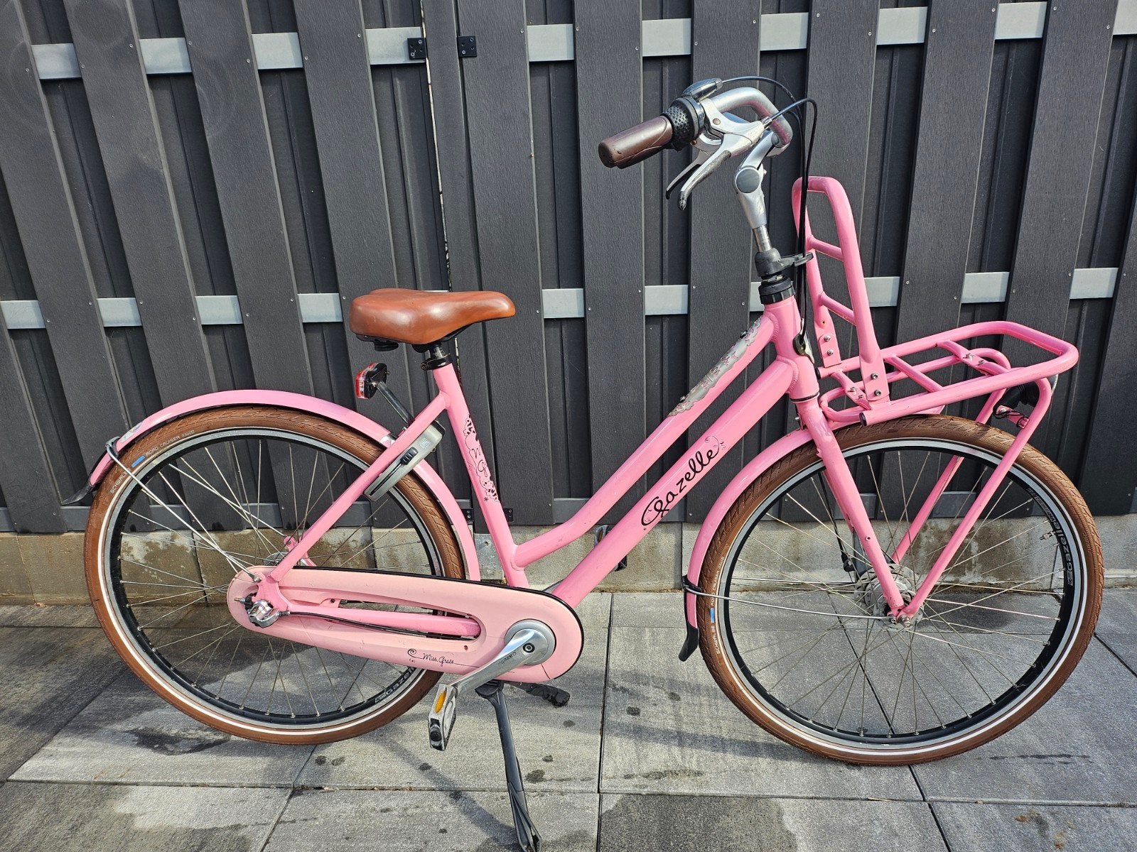 28 inch dames gazelle, Fietsen en Brommers, Fietsen | Dames | Damesfietsen, 53 tot 56 cm, Ophalen of Verzenden, Zo goed als nieuw
