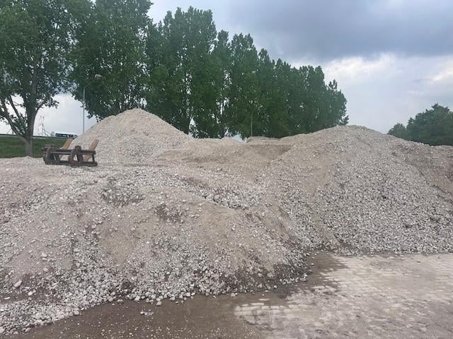 Menggranulaat 5000 ton Ede, Tuin en Terras, Grind, Keien en Split, Overige materialen, Overige typen, Nieuw, Ophalen of Verzenden