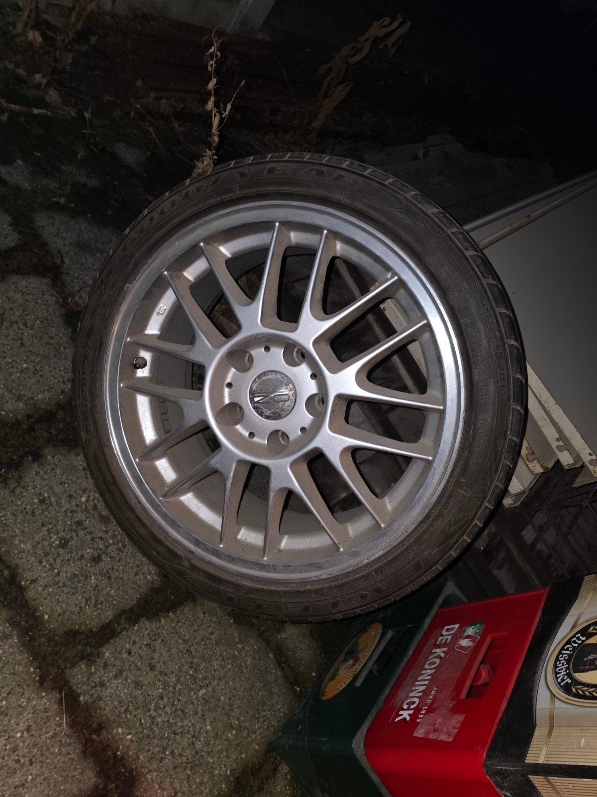 OZ velg met band - 215/45ZR17, Ophalen, Gebruikt
