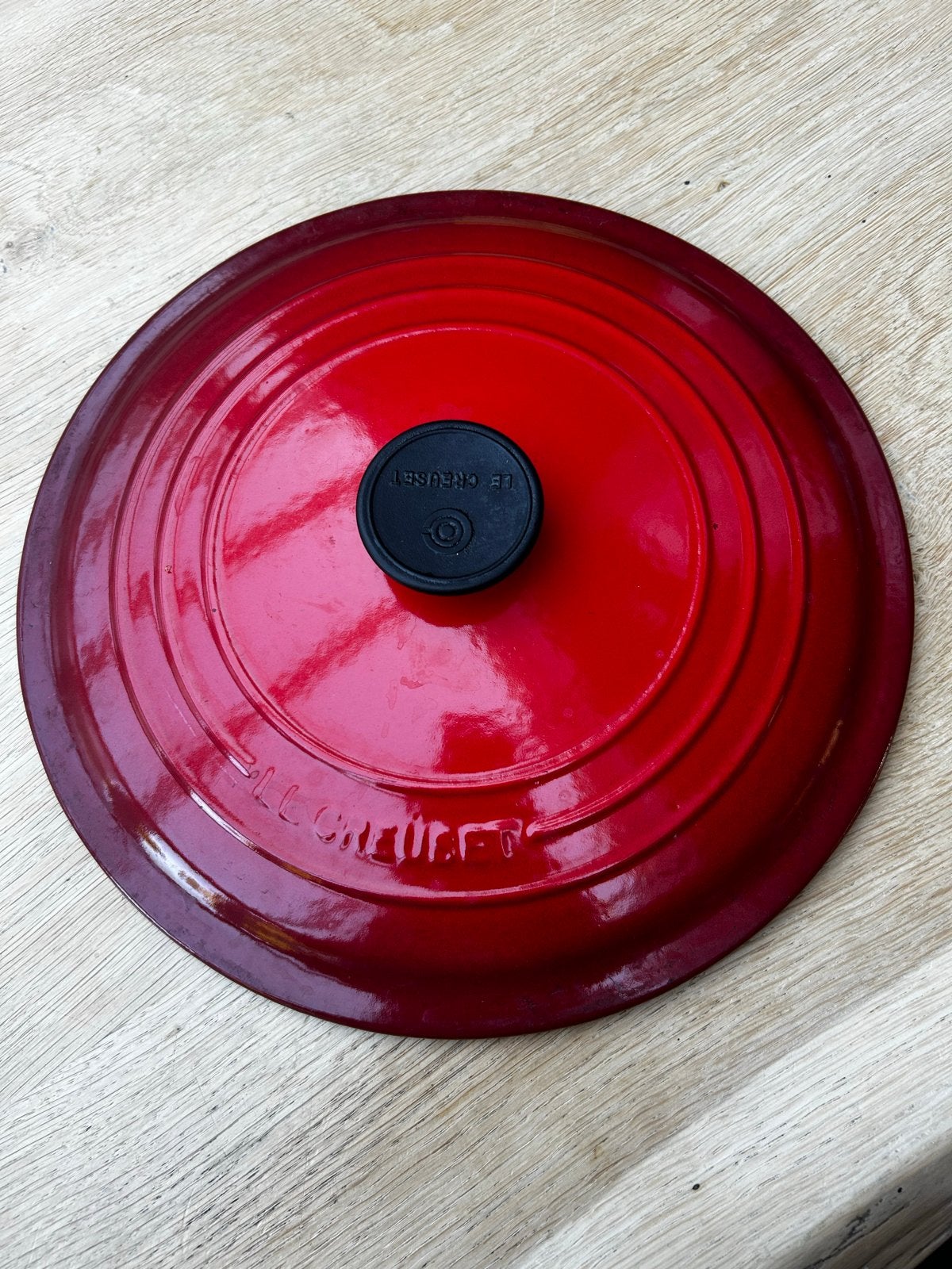 Le Creuset deksel rood - 28 cm, Le Creuset, Ophalen of Verzenden, Metaal, Rood