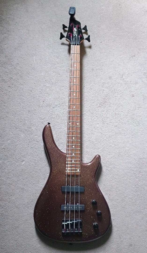 Stagg Funky Bootsie Collins stijl basgitaar shortscale, Ophalen of Verzenden, Zo goed als nieuw, Elektrisch