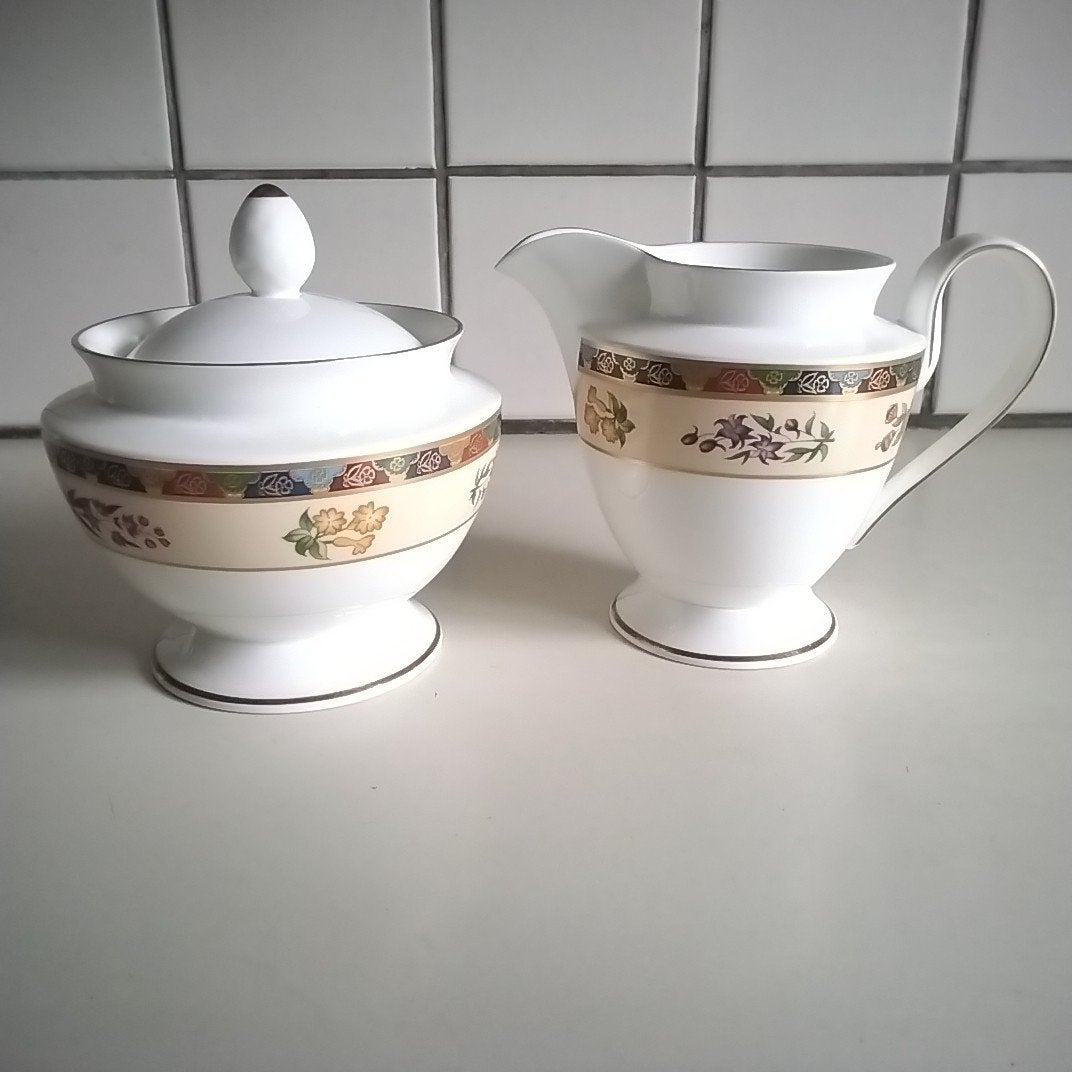 villeroy  en Boch roomstel  Heinrich   "Bengal", Huis en Inrichting, Ophalen of Verzenden, Zo goed als nieuw, Porselein, Overige stijlen