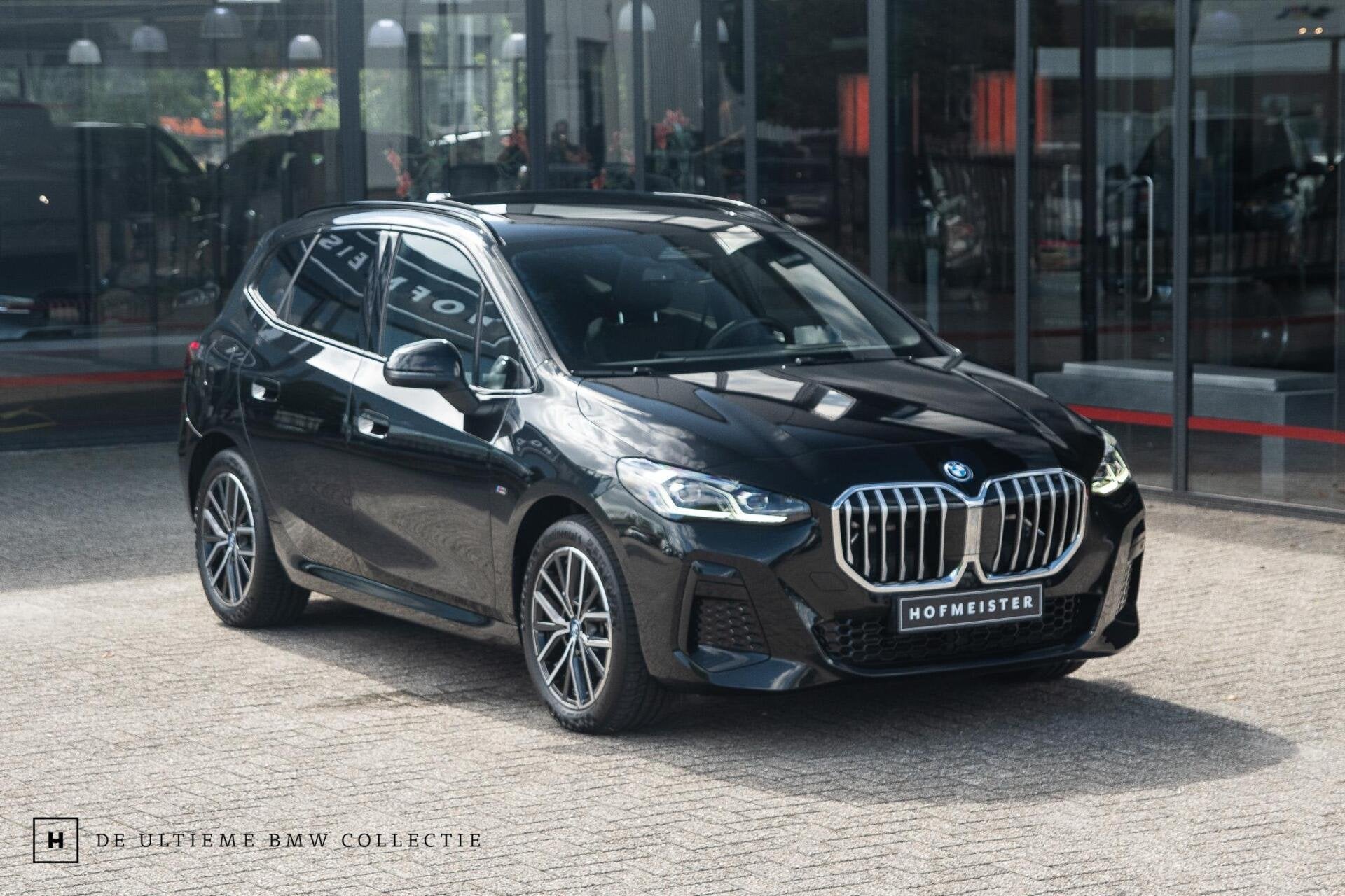 BMW 225e Active Tourer xDrive M-Sport | Pano | HUD | Driv As, Automaat, Dealer onderhouden, 1800 kg, Zwart