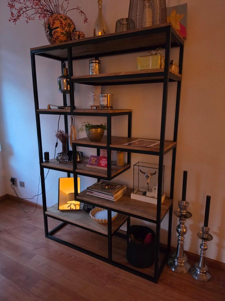 Kyan wandkast/boekenkast - zo goed als nieuw!, Huis en Inrichting, Overige houtsoorten, Met plank(en), 100 tot 150 cm, 200 cm of meer
