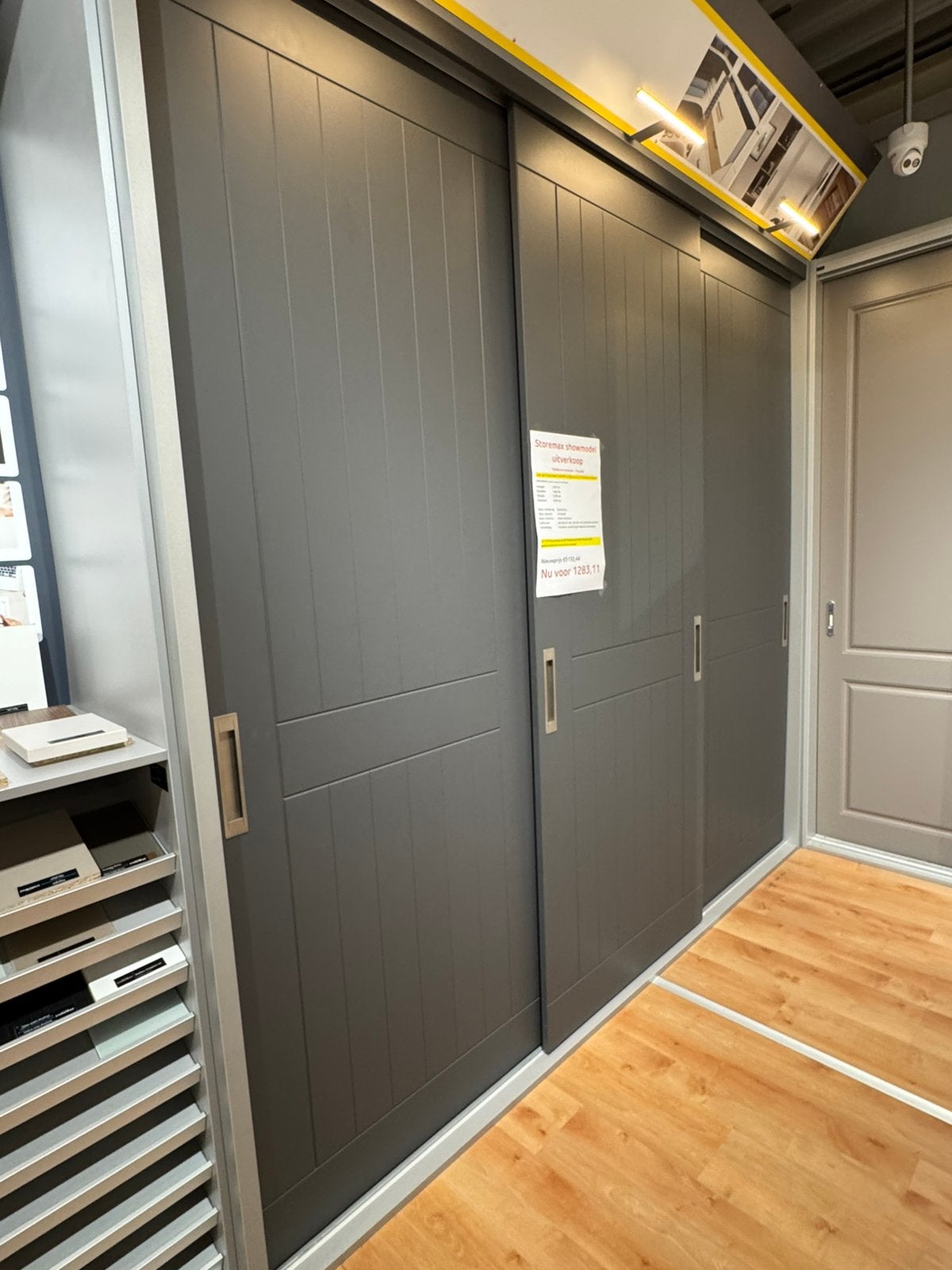 Storemax showmodel kast, Ophalen