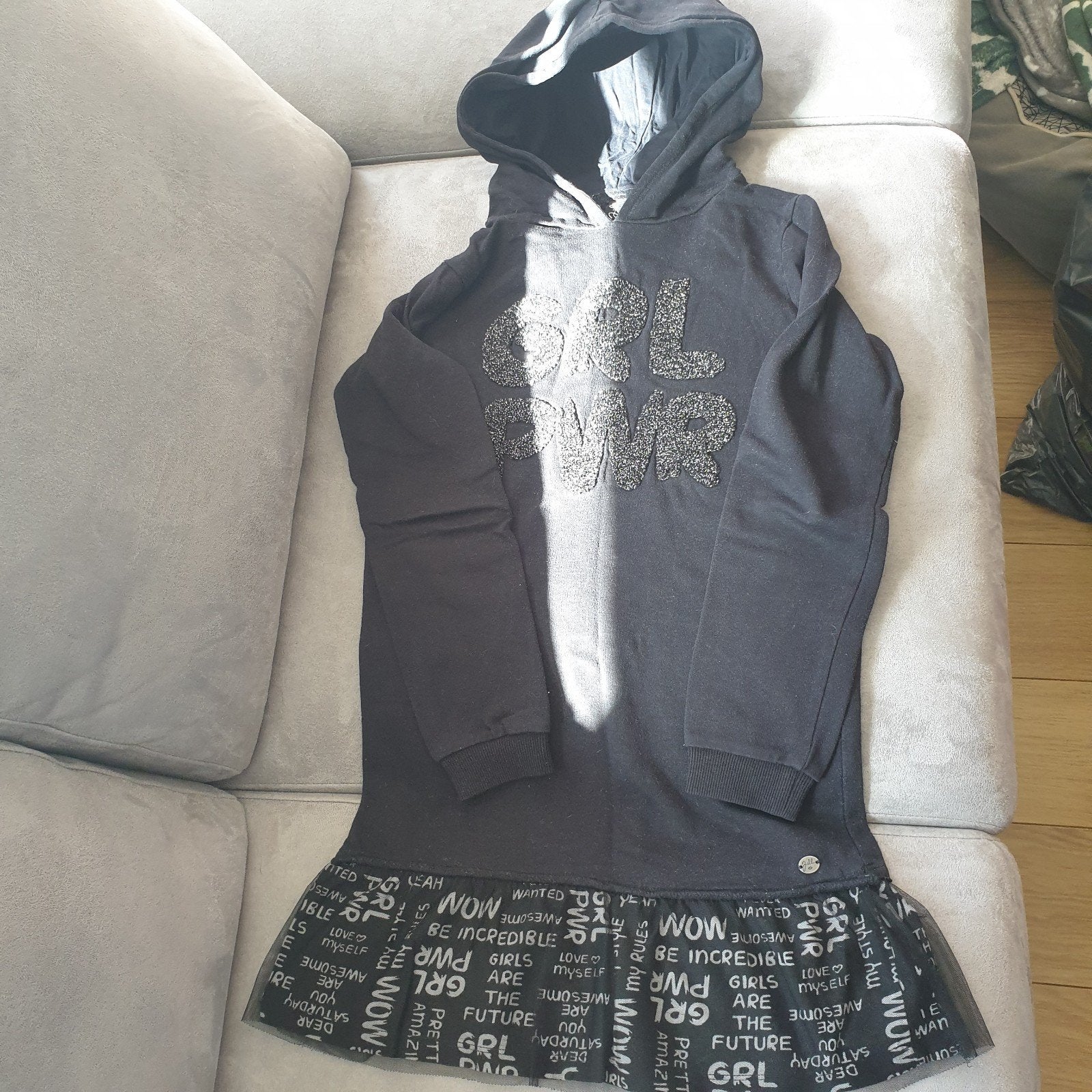Zwarte hoodiejurk van het merk Jill met 'GRL PWR' opdruk, Ophalen, Gebruikt, Meisje, Jurk of Rok