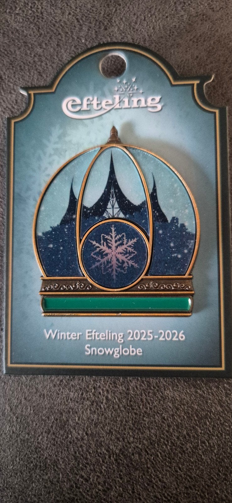 Efteling Pin Snowglobe 2025-2026, Ophalen of Verzenden, Nieuw, Button of Speldje