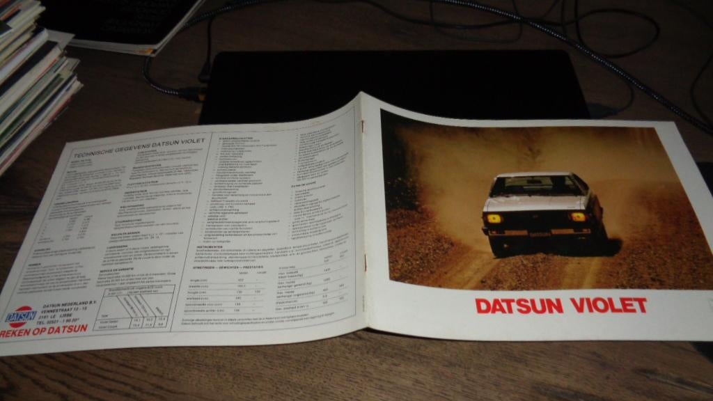 Folder  DATSUN  VIOLET  ,  2-1981, Verzenden, Zo goed als nieuw, Overige merken