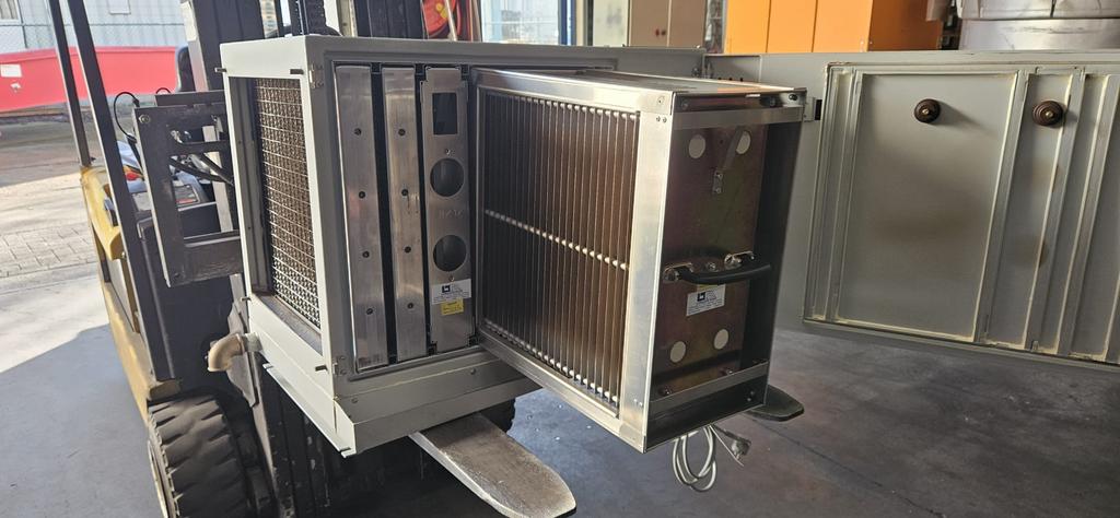 Industriële elektrostatische luchtreiniger, Ophalen