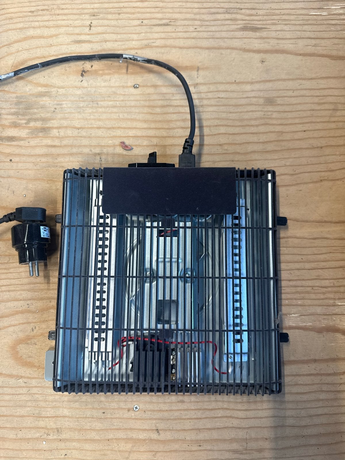 Metro Kotatsu Kachel 220V met Ventilator en Thermostaat, Gebruikt, Minder dan 30 cm, Kachel, Minder dan 60 cm