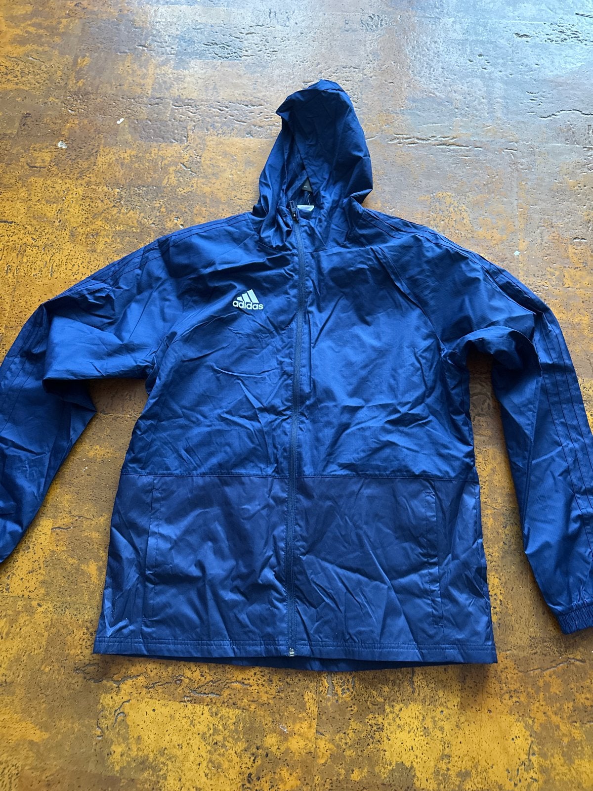 Adidas CON18 Regenjas - Nieuw met labels maat L, Ophalen of Verzenden, Nieuw, Maat 48/50 (M), Blauw