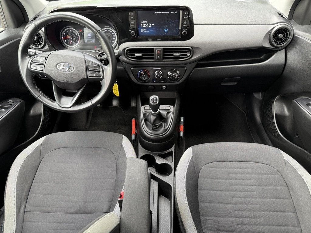 Hyundai i10 1.0 Comfort Smart / Navigatie / Cruise / Airco /, Voorwielaandrijving, Start-stop-systeem, Stof, Gebruikt