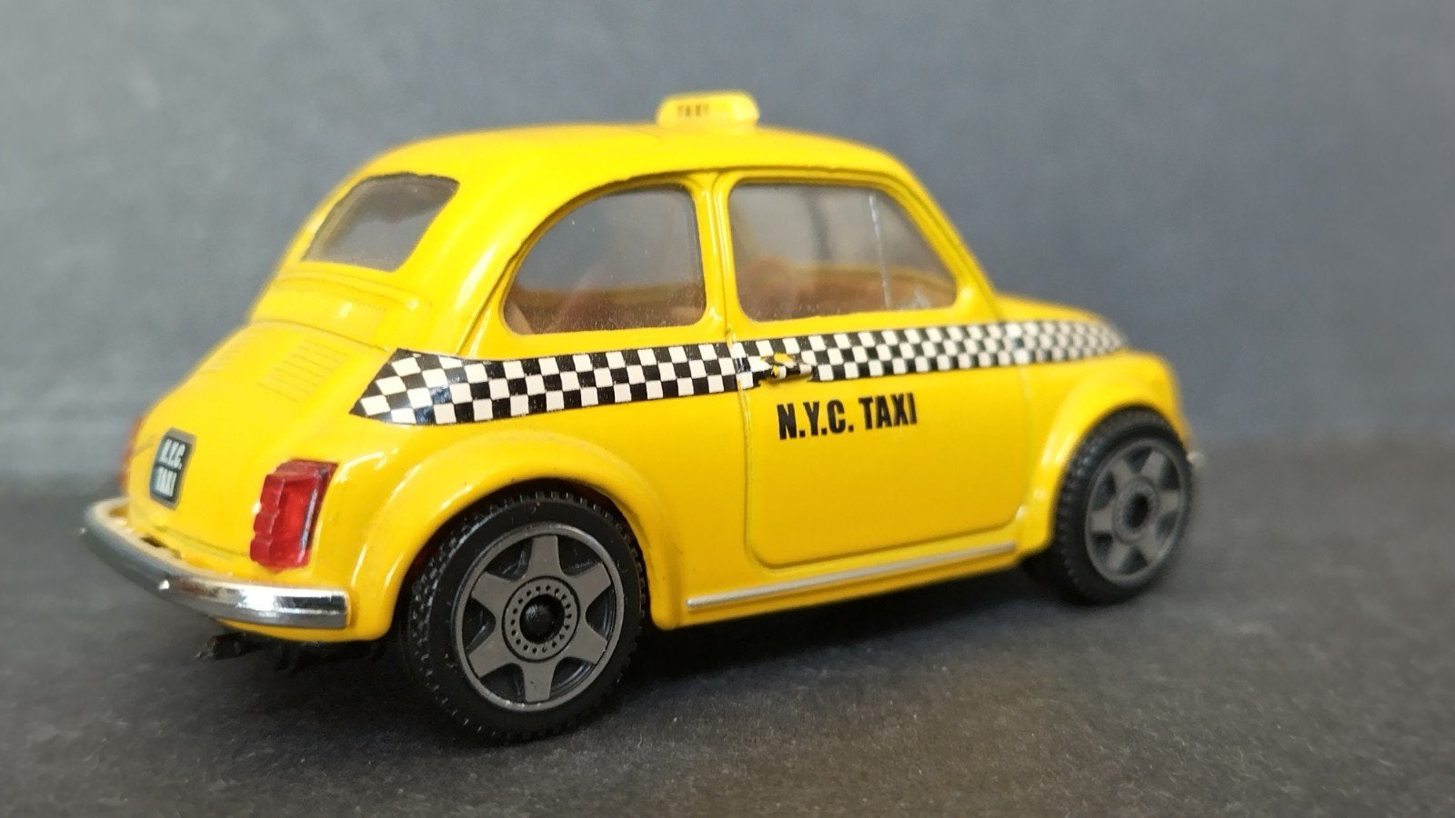 Fiat 500 New York Taxi 1:38 Bburago Pol, Auto, Verzenden, ., Zo goed als nieuw