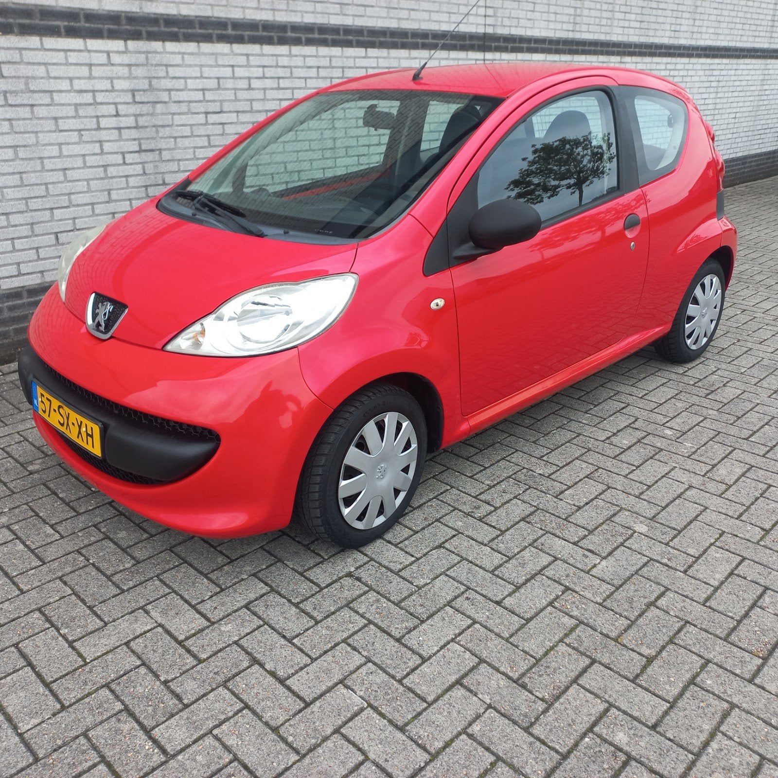Peugeot 107 1.0 12V 3DR 2006 Rood APK maart '27, Auto's, Voorwielaandrijving, 765 kg, 4 stoelen, 68 pk