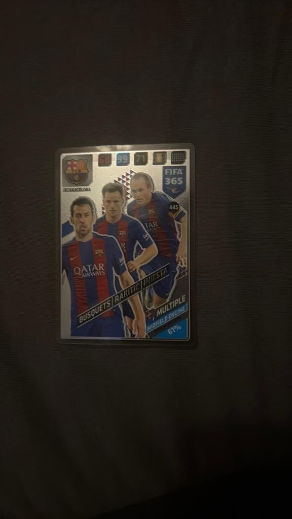 Busquets rakitic iniesta adrenalyn #445, Ophalen of Verzenden, Buitenlandse clubs