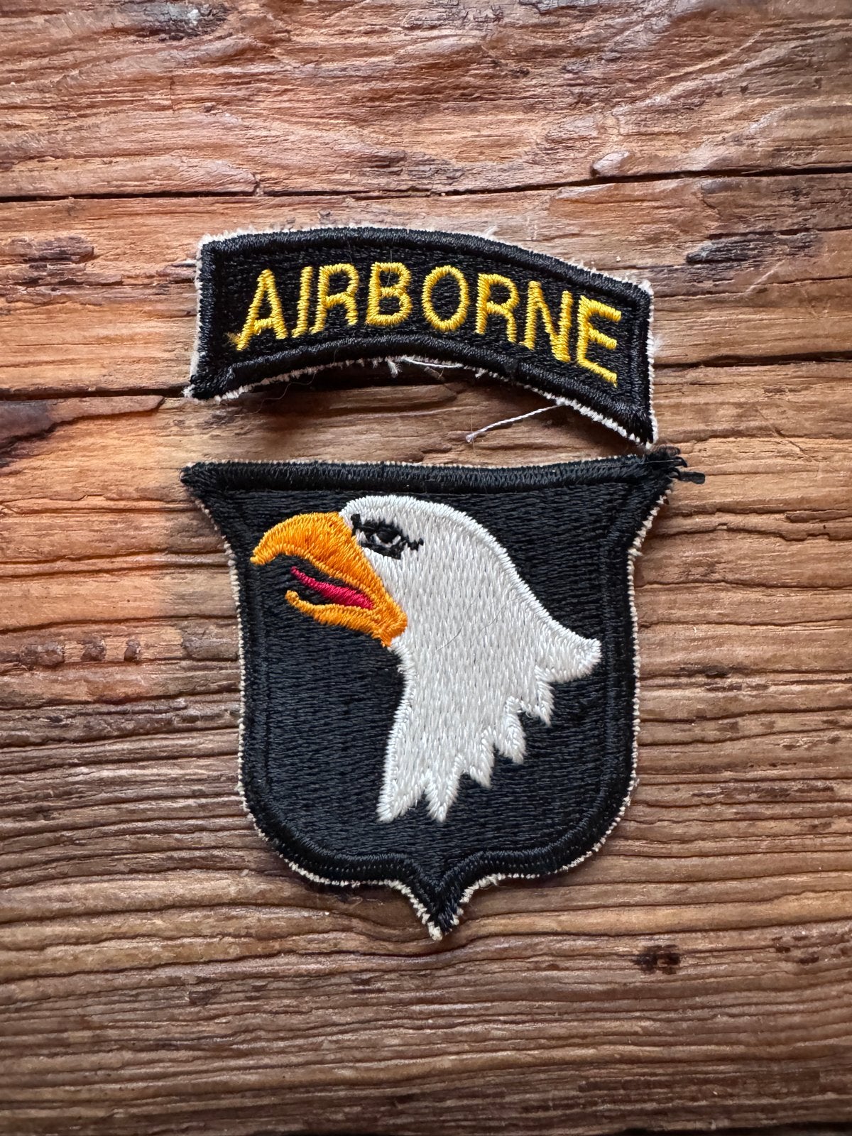 101st Airborne Screaming Eagles Patch - US WWII - Repro, Ophalen of Verzenden, Landmacht, Amerika, Embleem of Badge