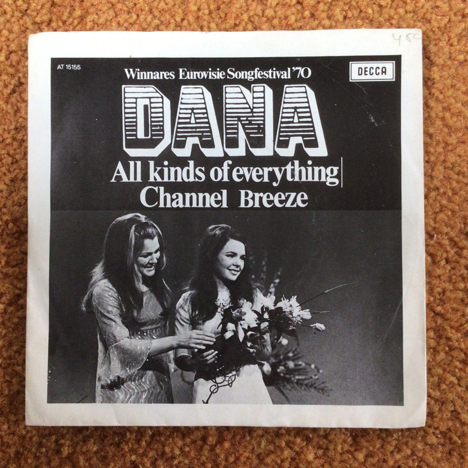 Dana, Ophalen of Verzenden, Zo goed als nieuw, Nederlandstalig