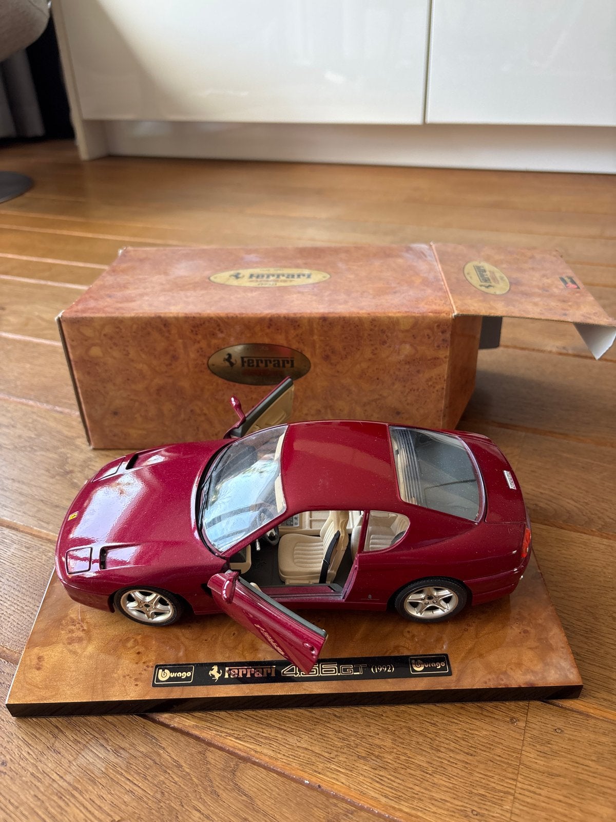 Burago Ferrari 456GT (1992) modelauto met originele doos, Hobby en Vrije tijd, Modelauto's | 1:18, Ophalen of Verzenden, Zo goed als nieuw