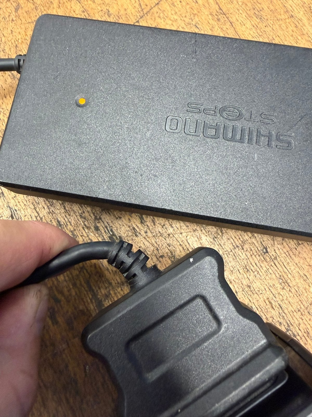 Shimano Steps oplader met gebruiksaanwijzing.  Teab, Fietsen en Brommers, Fietsonderdelen, Ophalen of Verzenden, Zo goed als nieuw