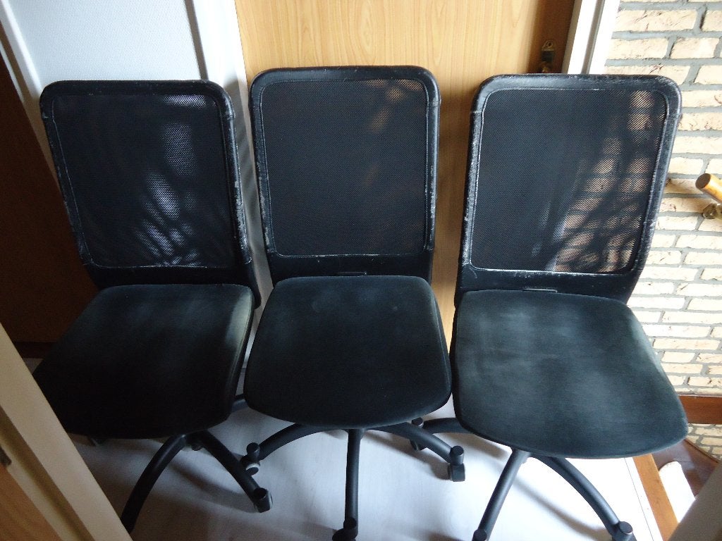 bureau stoel karsten ikea 3 stuks   GRATIS, Huis en Inrichting, Ophalen, Gebruikt, Zwart