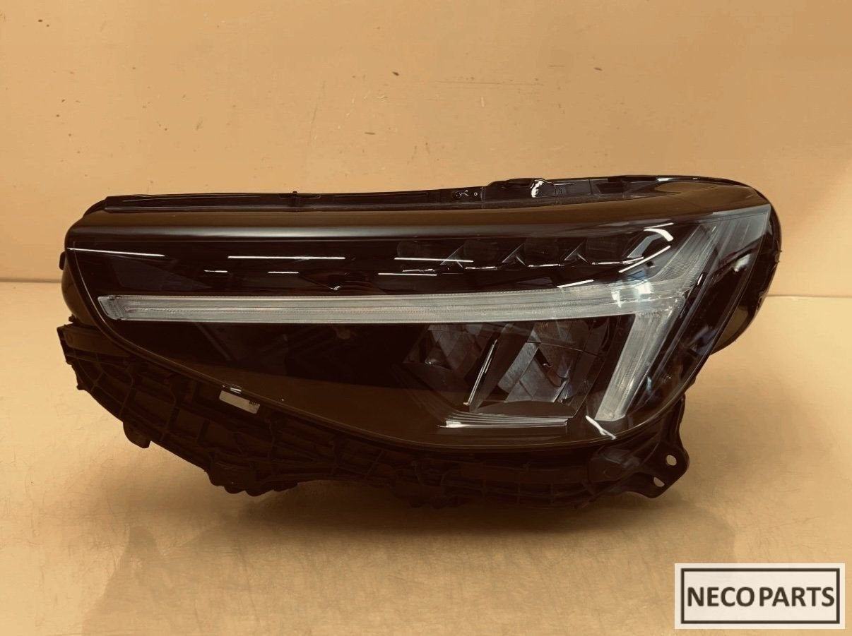 VOLVO XC40 FACELIFT FULL LED KOPLAMP 32338908 ALLESLEVERBAAR, Gebruikt, -, -, Ophalen of Verzenden