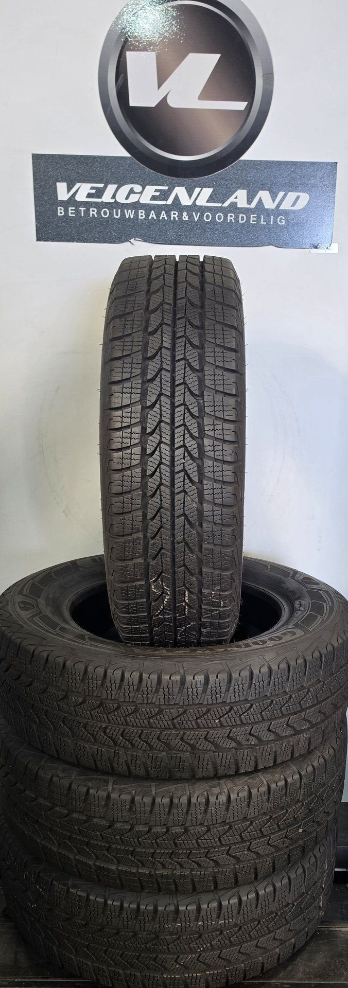 Goodyear Ultragrip Cargo 215-65-16 C  2156516C  215/65R16C, -, Band(en), -, Bestelwagen