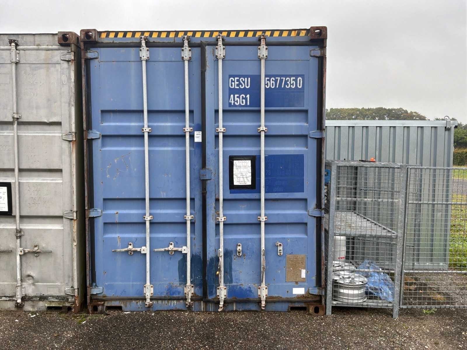 Zeecontainer, Zakelijke goederen