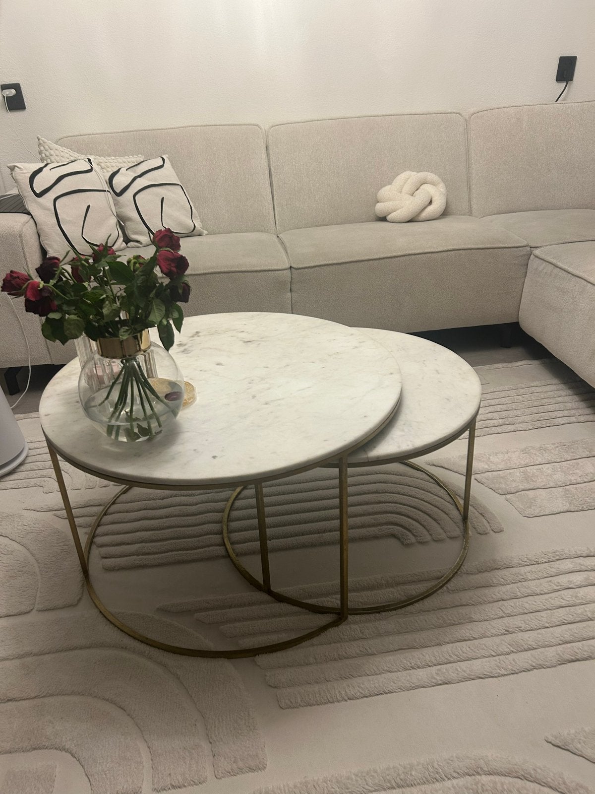 Set van 2 marmeren salontafels met gouden onderstel, Gebruikt, Rond, Metaal, 5 – 50