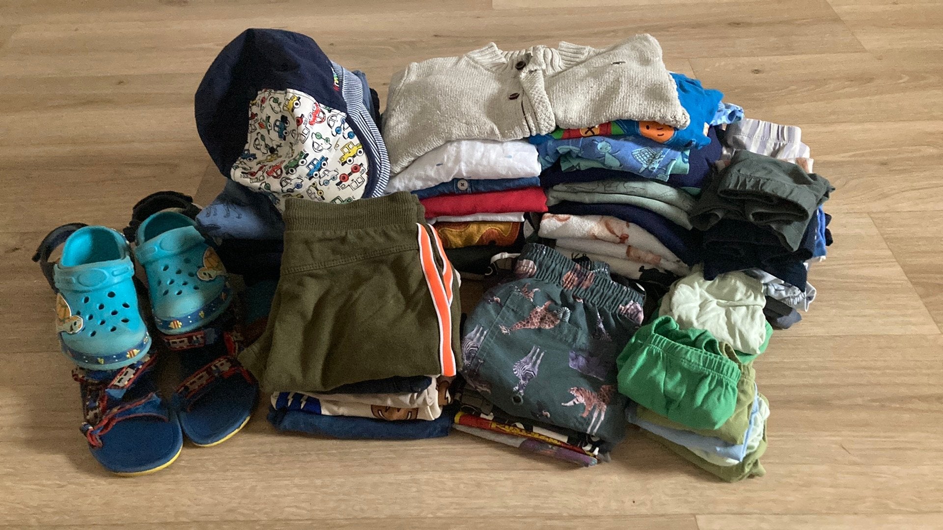 Kledingpakket jongen 98/104, Kinderen en Baby's, Kinderkleding | Kinder-kledingpakketten, Ophalen of Verzenden, Gebruikt, Maat 98