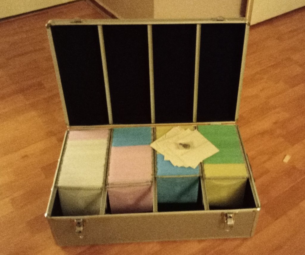 Dj case, cd/dvd opbergkoffer 800 discs, Muziek en Instrumenten, Behuizingen en Koffers, Ophalen, Zo goed als nieuw, Overige instrumenten