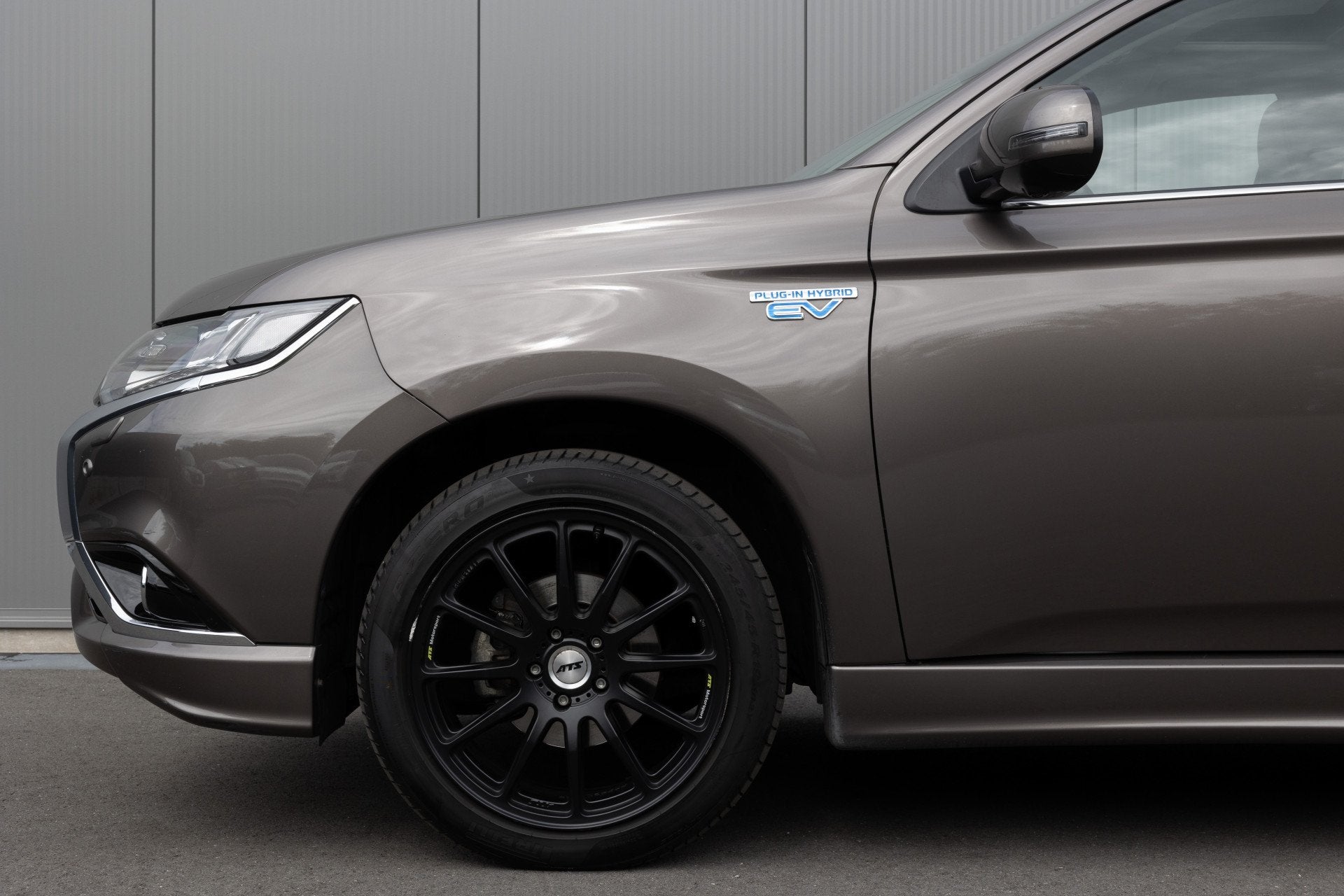 Mitsubishi Outlander 2.0 PHEV | 4WD | PANO | LEDER | 360 CAM, Auto's, Mitsubishi, Automaat, 1998 cc, 135 pk, 4 cilinders