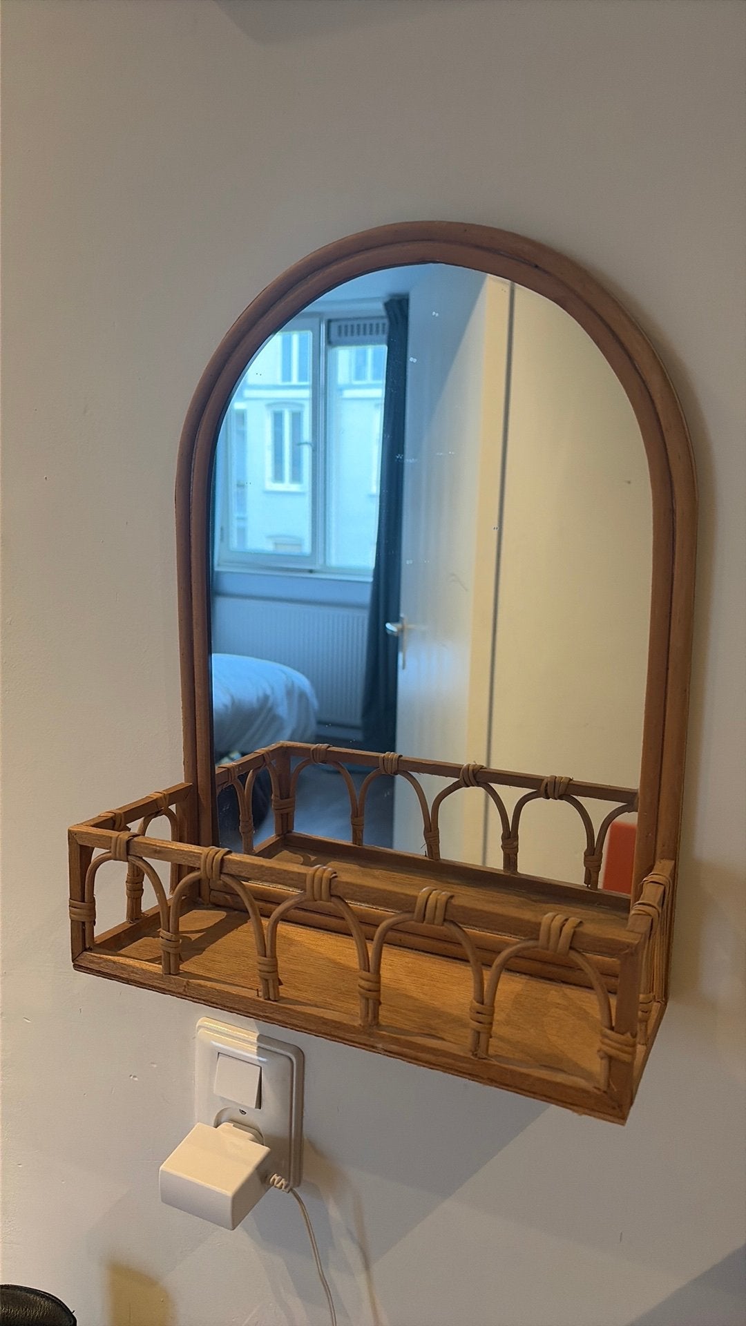 Houten spiegeltje voor aan de muur, Huis en Inrichting, Ophalen, Minder dan 50 cm, Zo goed als nieuw, Minder dan 100 cm