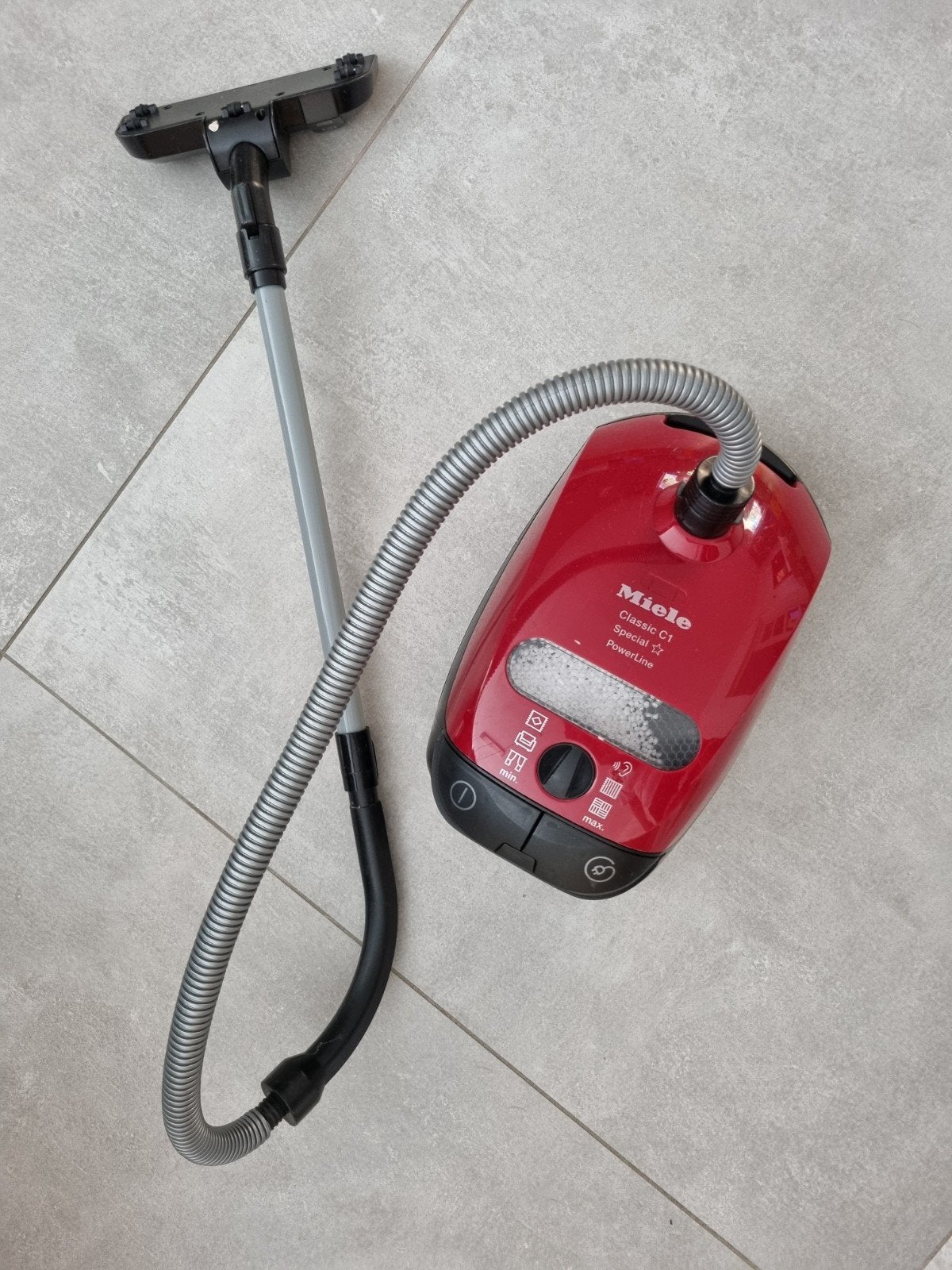 Miele speelgoed stofzuiger op batterij, Ophalen, Gebruikt, Jongen of Meisje