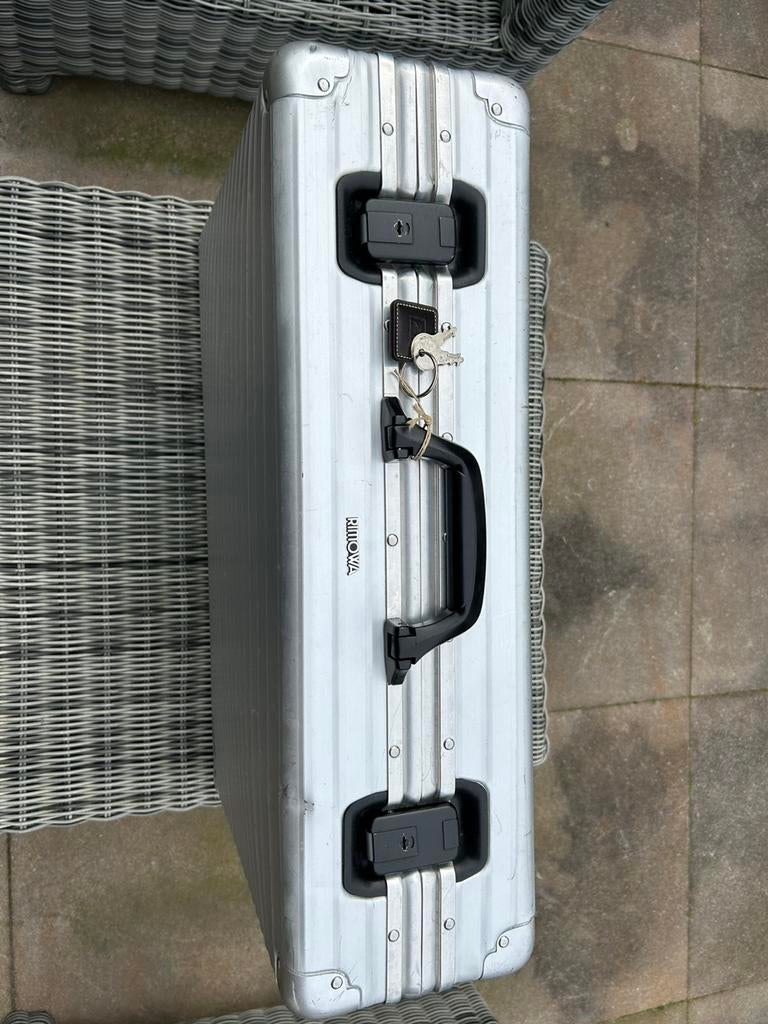 Rimowa aluminium koffer met sleutels, Sieraden, Tassen en Uiterlijk, Koffers, Ophalen of Verzenden, Gebruikt, Metaal, Minder dan 50 cm