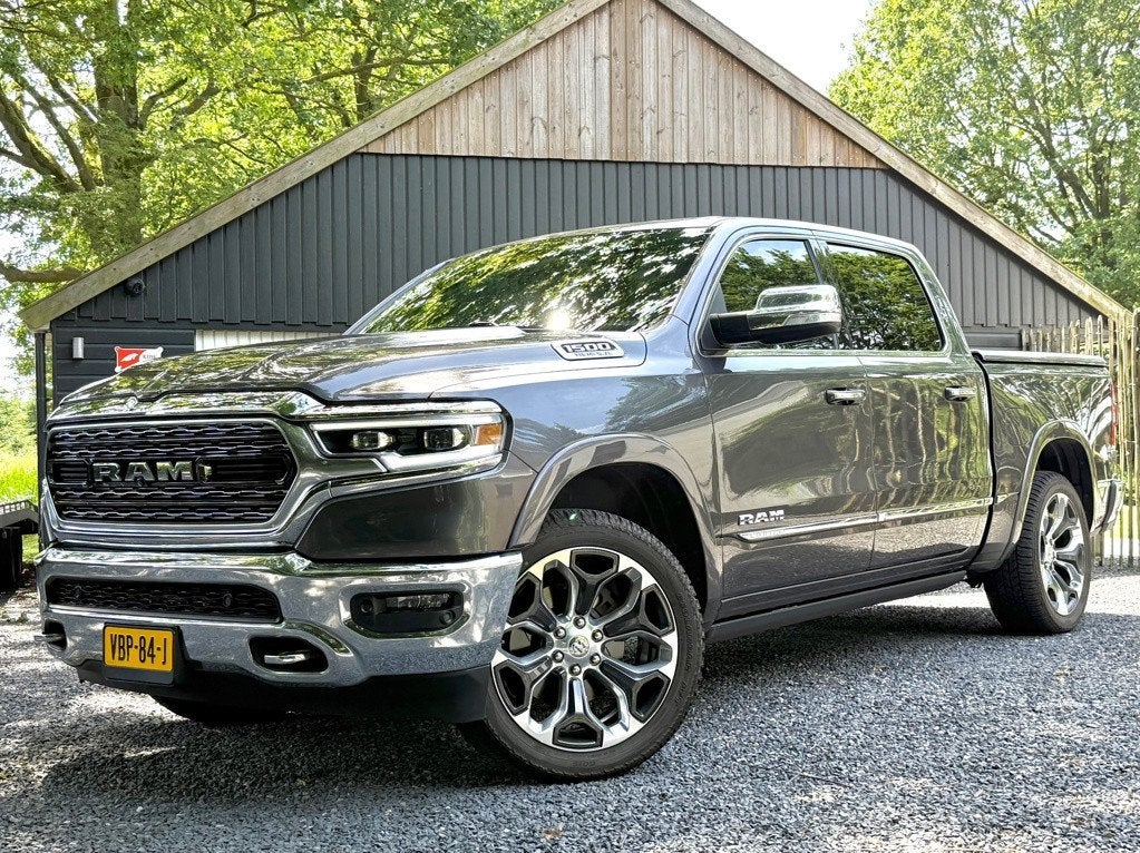 Dodge Ram 1500 5.7 V8 Limited 4x4 Crew Cab LPG BE-Trekker eT, Automaat, Gebruikt, 5654 cc, Zwart
