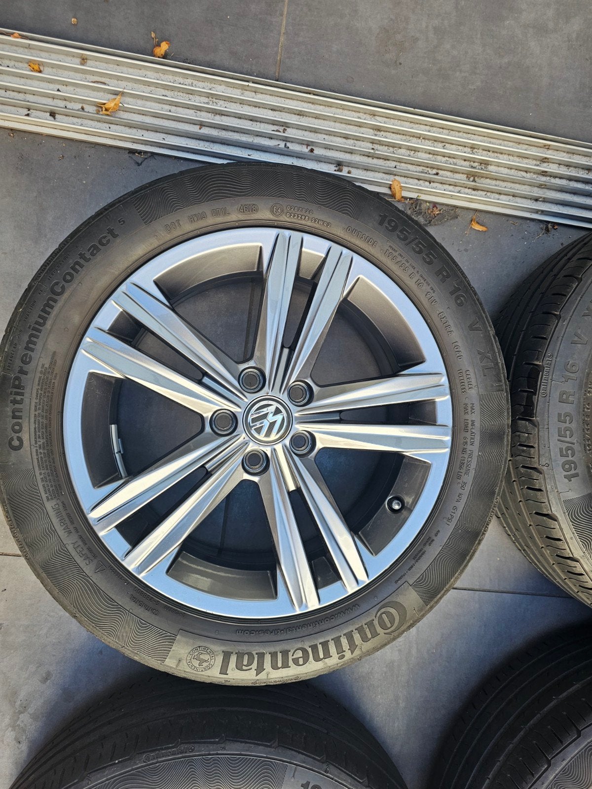 Vw.Polo 16" Origineel Sebring R-Line velgen & zomerbanden, Ophalen of Verzenden, Zo goed als nieuw