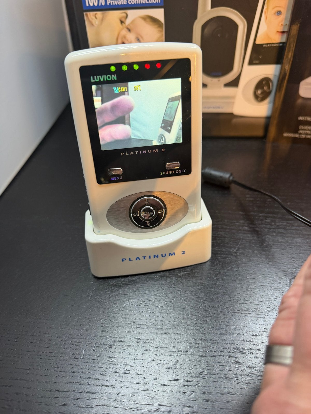 Luvion Platinum 2 Premium Digitale Babyfoon - Werkt Perfect, S, Camera, G, Ophalen of Verzenden
