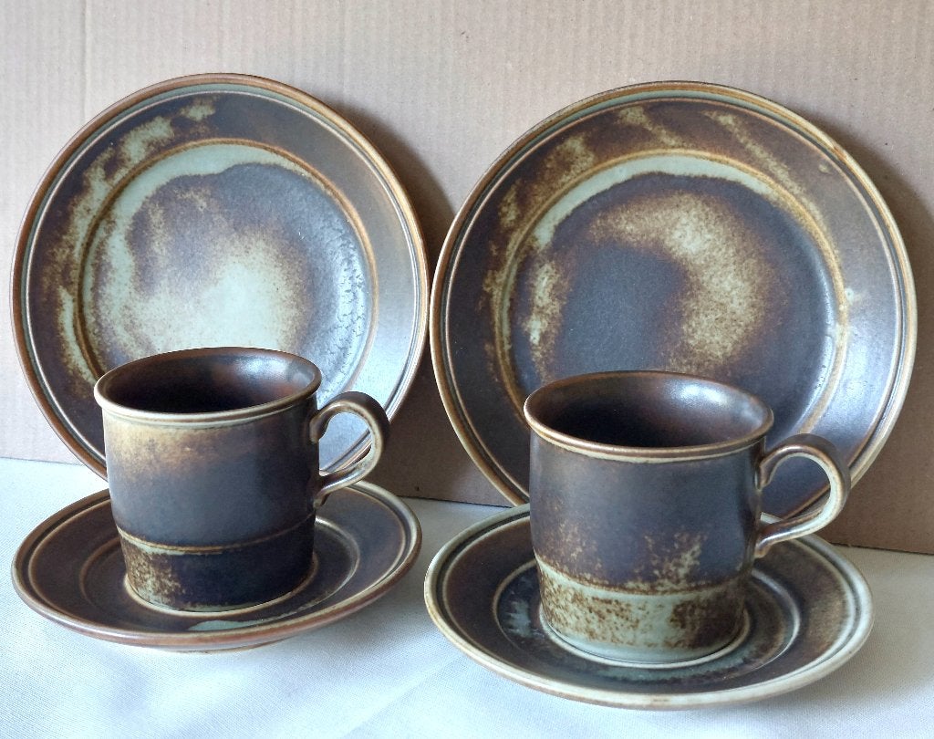 4 sets Porsgrund Norway "Lava", vintage kop+ schotel+ bord, Overige merken, Vintage, Ophalen of Verzenden, Zo goed als nieuw