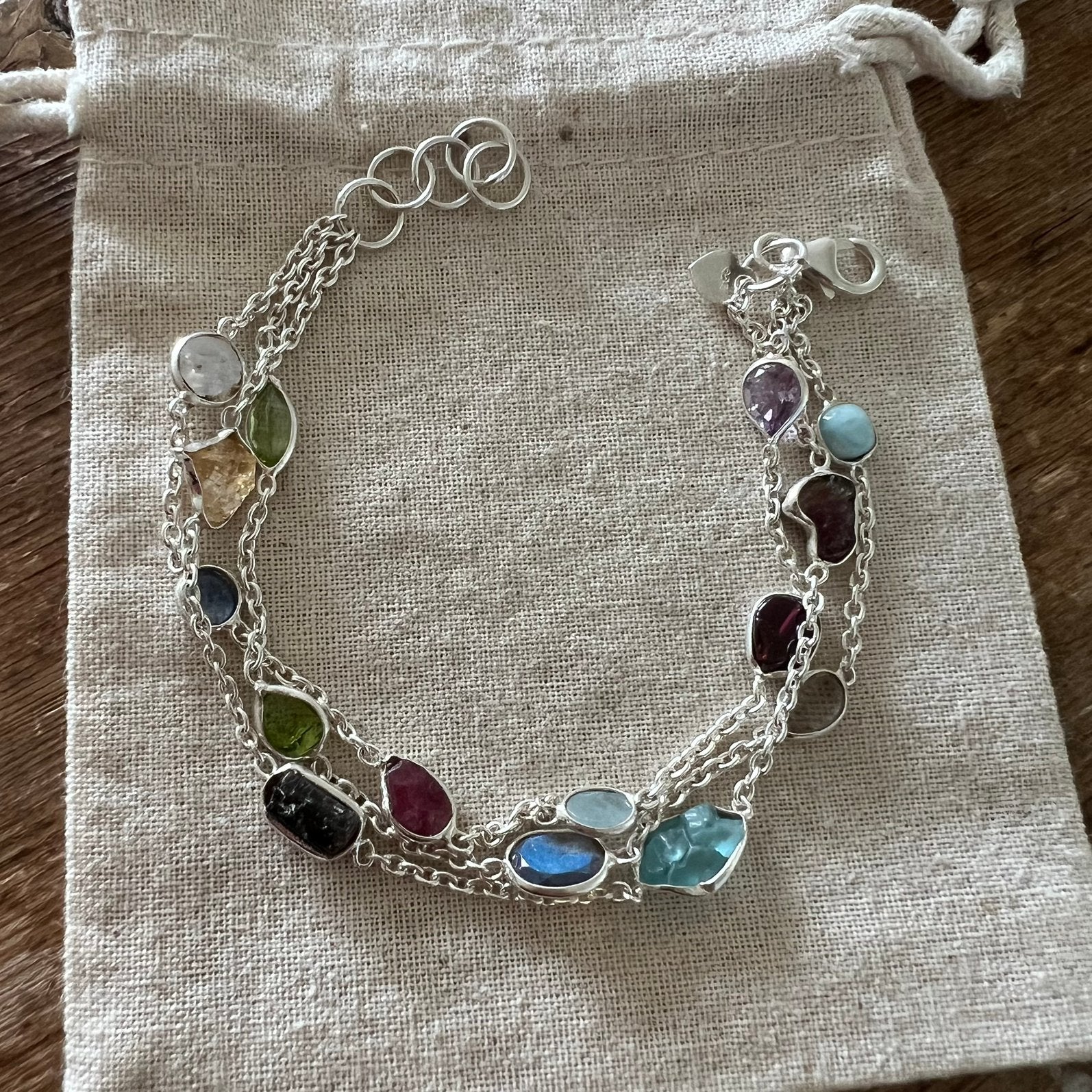 Zilveren 925 3 rijen armband met veel edelstenen, Verzenden, Zo goed als nieuw, Zilver, Met edelsteen
