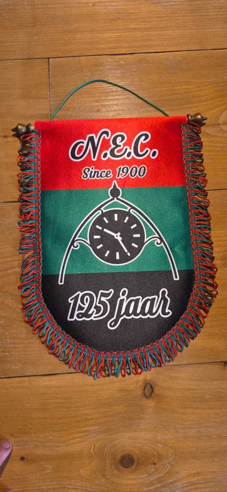 N.E.C. Vaantje 125 jaar - Sinds 1900, Ophalen of Verzenden, Zo goed als nieuw, Overige binnenlandse clubs, Vaantje of Sjaal