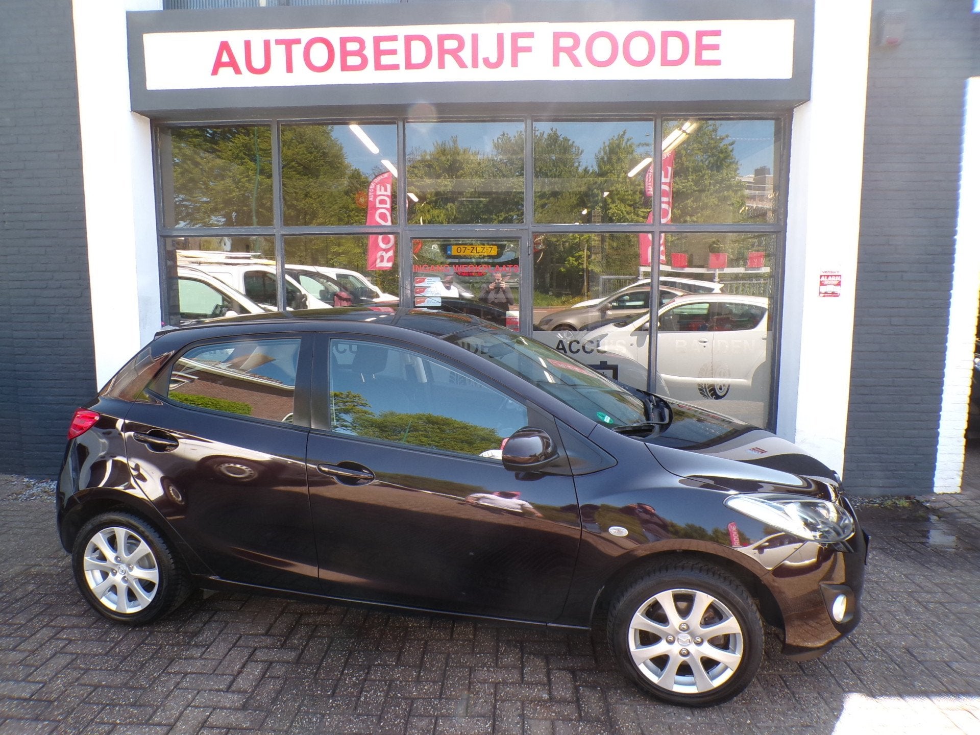 Mazda 2 1.3 5-Drs Sport GOED ONDERHOUDEN! (bj 2011), Auto's, Mazda, Voorwielaandrijving, Gebruikt, 4 cilinders, Met garantie (alle)
