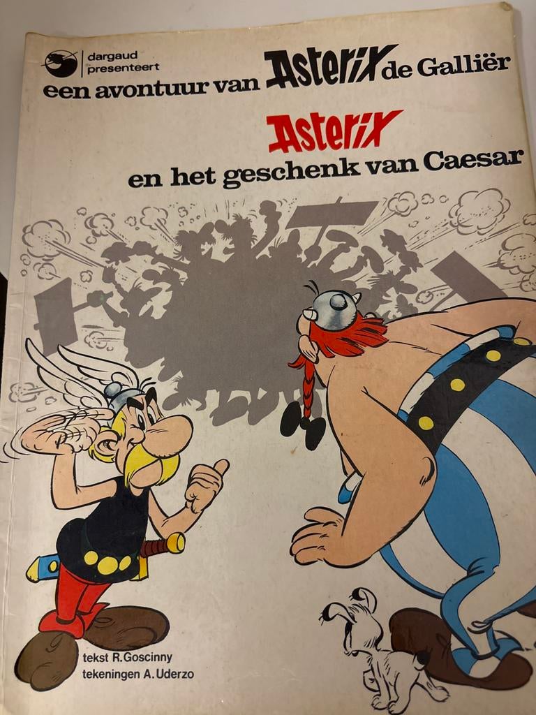 Asterix en het geschenk van Caesar - Dargaud, Eén stripboek, Ophalen of Verzenden, Gelezen