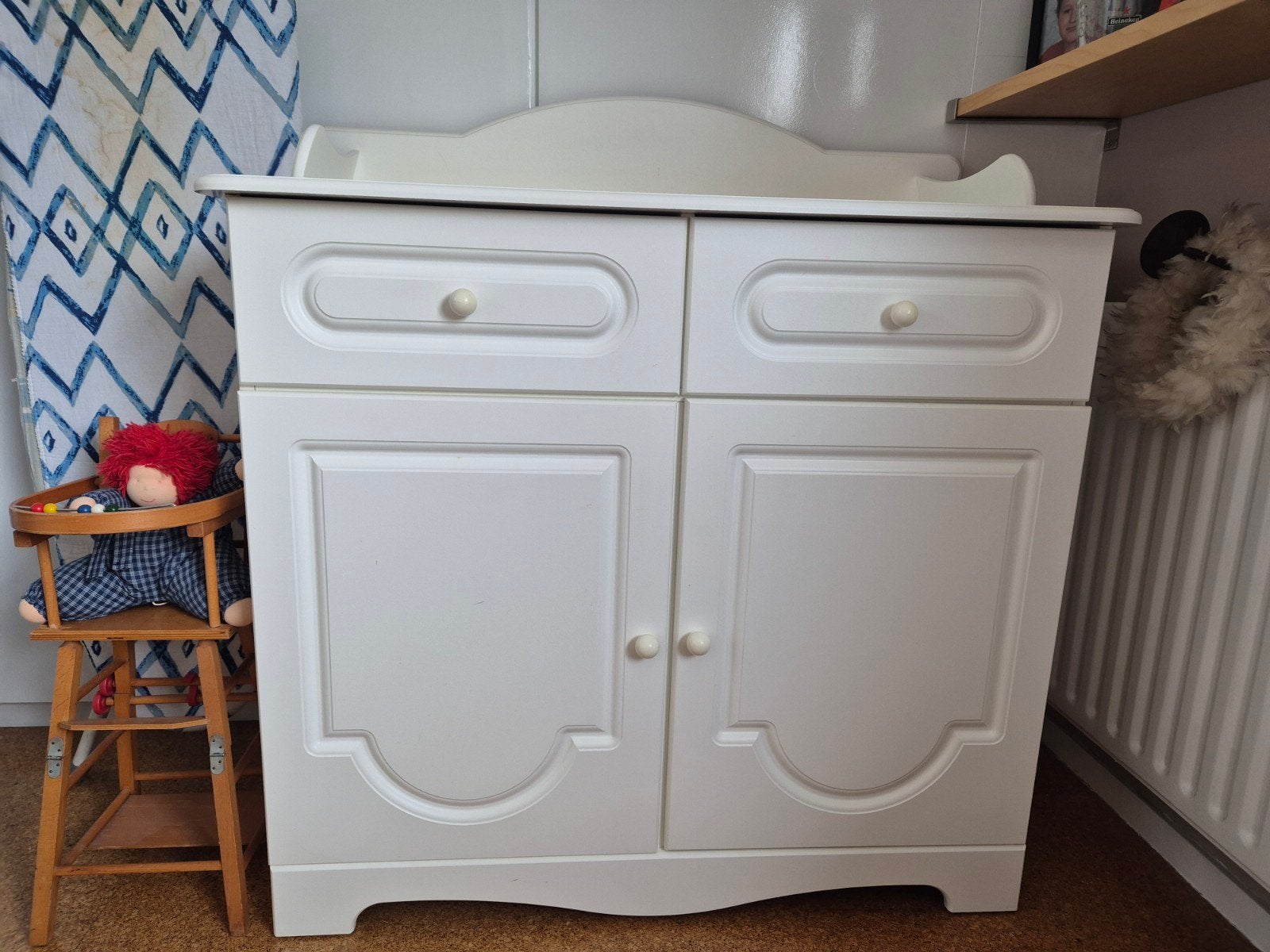 Foto 2 van commode.