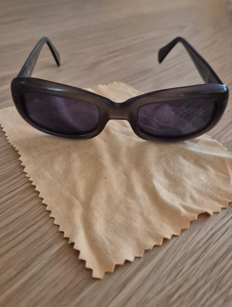 Vintage Vogue zonnebril Dames, Ophalen of Verzenden, Zo goed als nieuw, Bruin, Overige merken