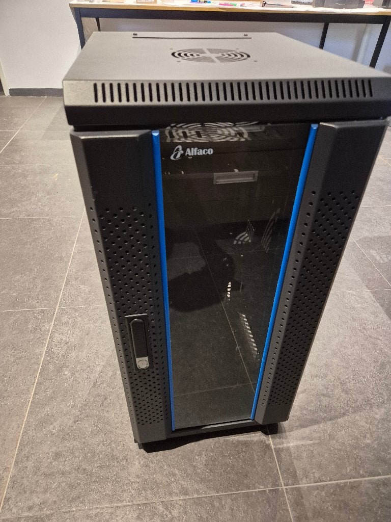 serverkast Alfaco 19 Inch, Ophalen, Zo goed als nieuw, Glas, Plaatstaal