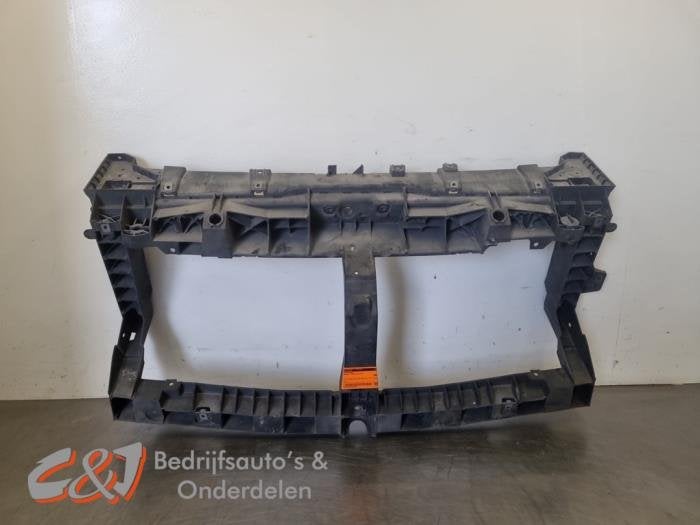 Frontpaneel van een Renault Trafic, Gebruikt, -, Renault, -