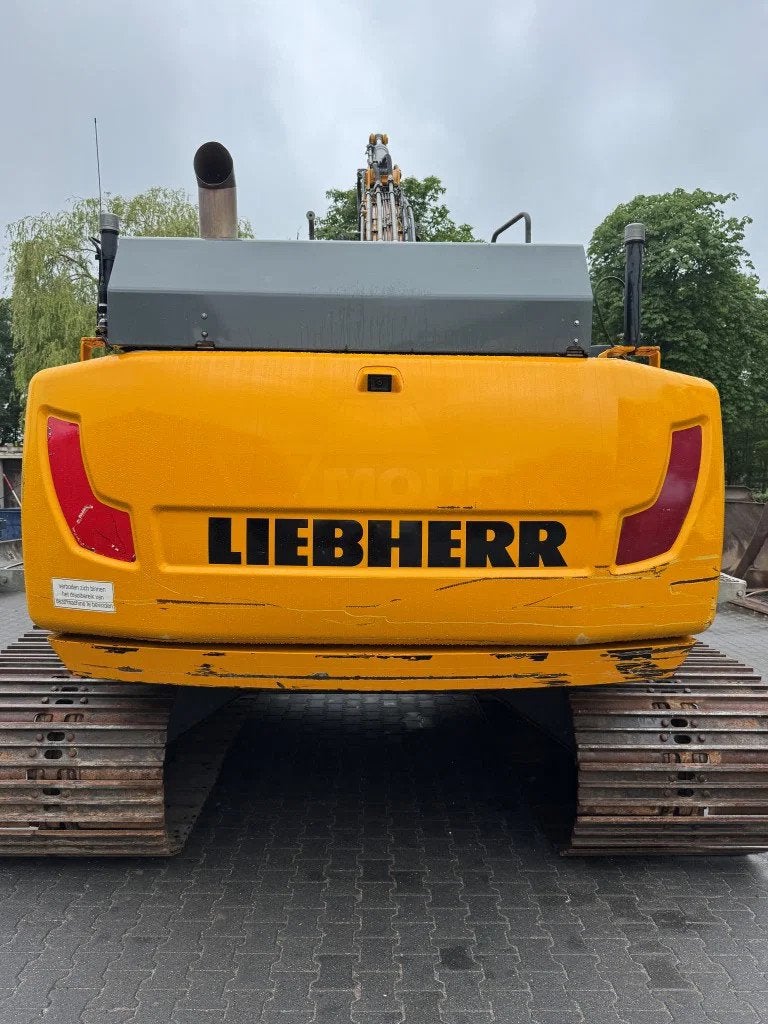 Liebherr R926 Semi Long 11 Mtr Boom (bj 2015), Graafmachine