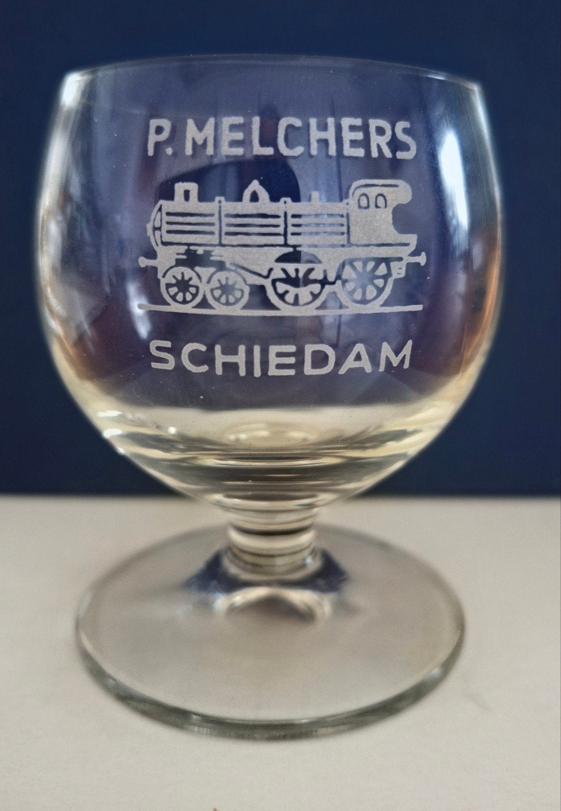 Twee verschillende glaasjes van Melchers Schiedam (29 en 35), Verzamelen, Ophalen of Verzenden, Zo goed als nieuw, Glas of Glazen