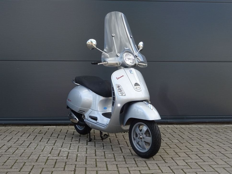 *VERKOCHT* VESPA GTS 250 IE (bj 2026) 15,966 km, Scooter, Bedrijf, Onbekend, Onbekend